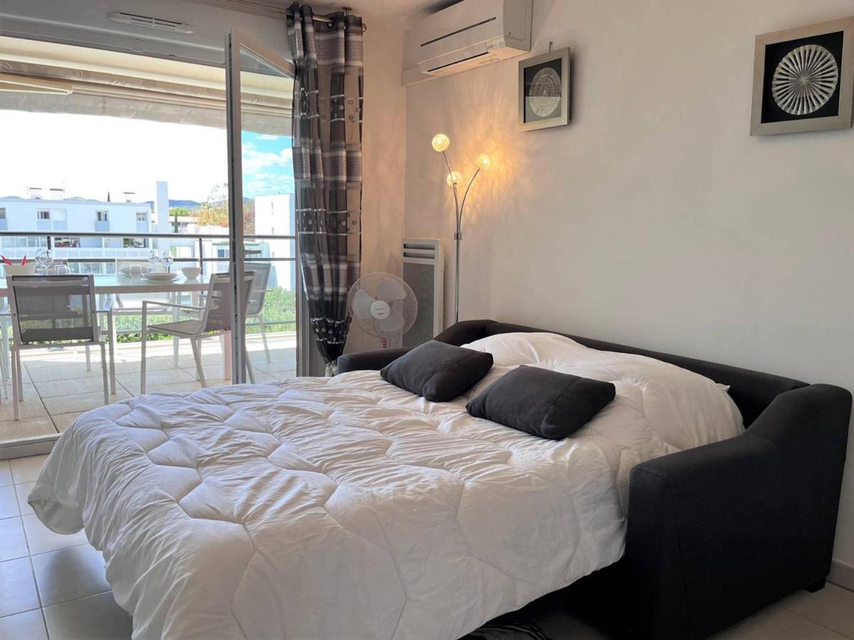 Charmant T2 Climatise Avec Grande Terrasse, Piscine Et Parking Privatif, Proche Plage Et Commerces. - Fr-1-251-441 Le Lavandou Dış mekan fotoğraf